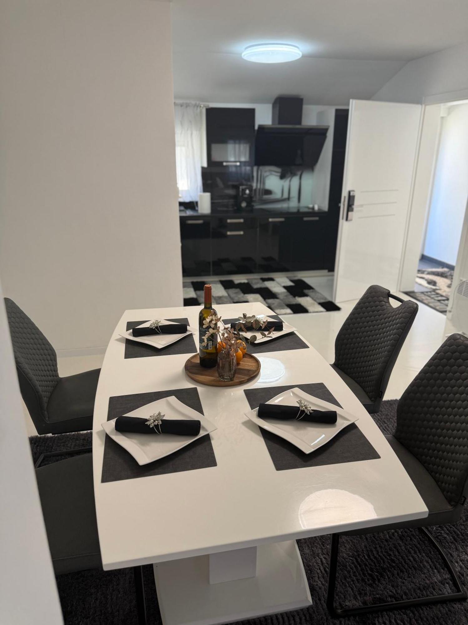 Apartmani Beril Lux Ровінь Екстер'єр фото