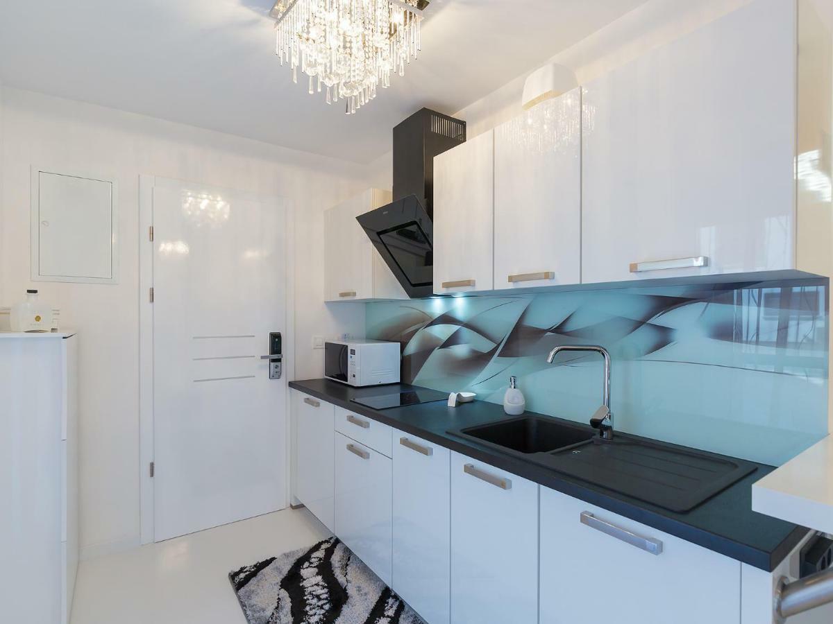 Apartmani Beril Lux Ровінь Екстер'єр фото