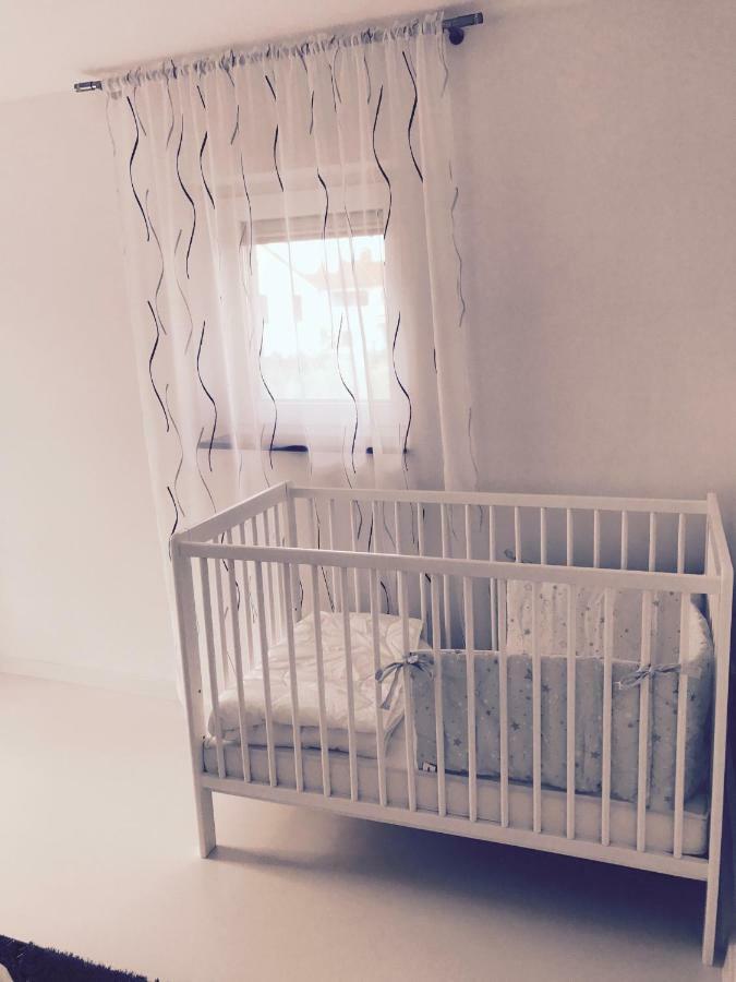 Apartmani Beril Lux Ровінь Екстер'єр фото
